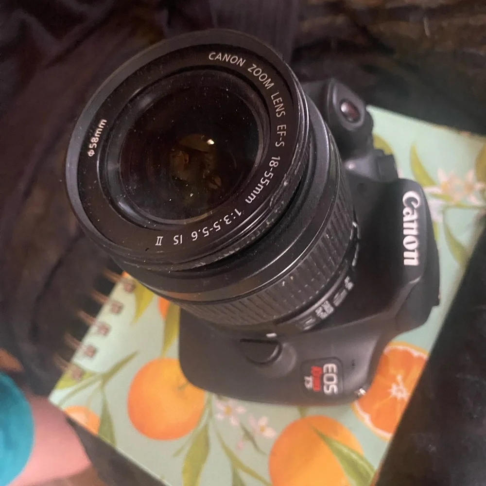 Canon EOS rebel 5
